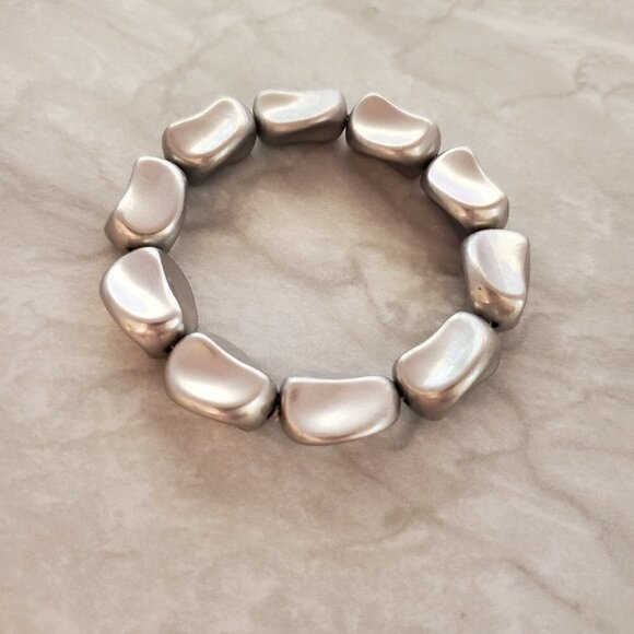 Jewelry - ✨ Silver Chunky Beaded Beads Elastic Streatch Bracelet ✨